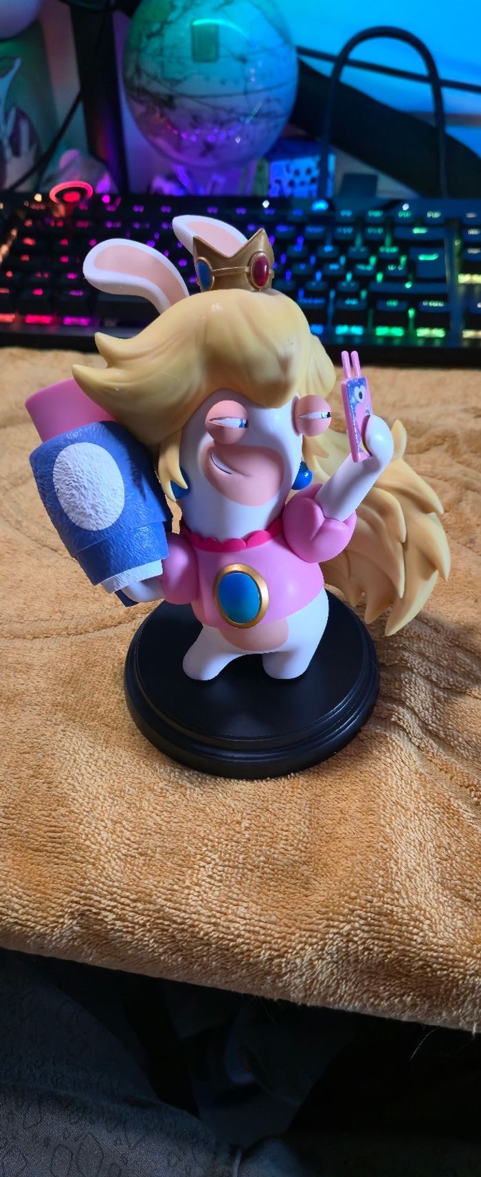 Figurine Peach Lapin du Jeu Vidéo : Mario + Lapins Crétins Kingdom Battle - photo numéro 3