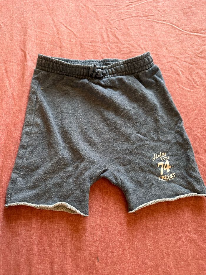 Short taille 36 mois