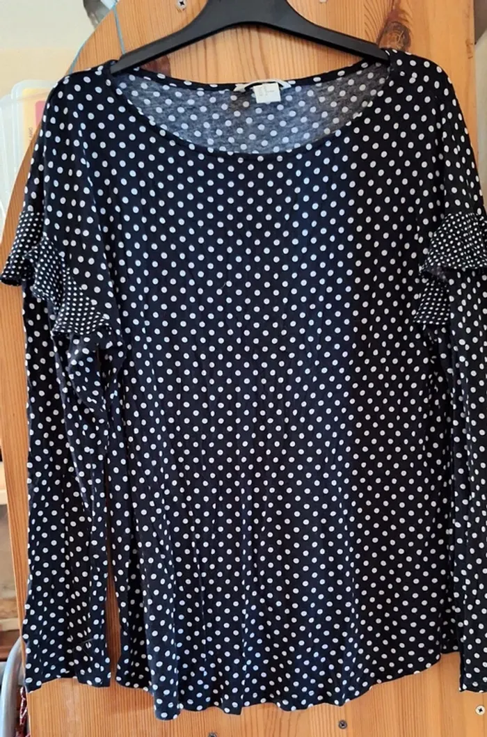 Tee shirt taille 38 en très bon état "h&m"