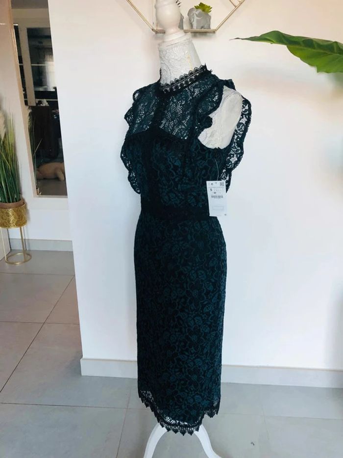 Robe chic dentelle Zara taille S - photo numéro 8