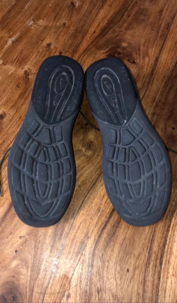 Basket Nike Air taille 42 - photo numéro 5
