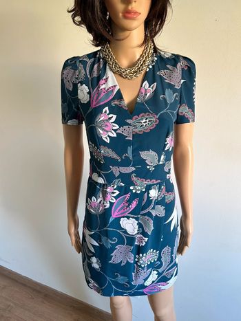 Robe bleue et fleurie à manches courtes Morgan taille 34 jamais portée