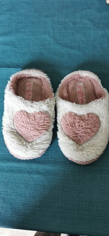 Chaussons lovely skulls