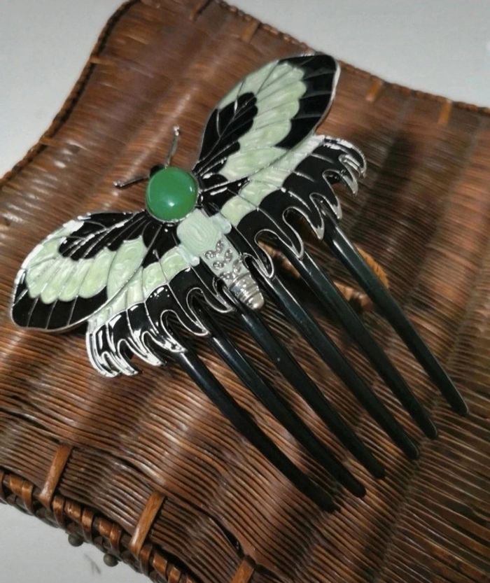 A26 Barette papillon Titanic métal vintage rétro