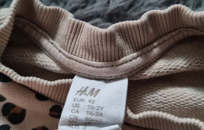 Sweat motifs léopard 🐆 1½-2ans - photo numéro 3
