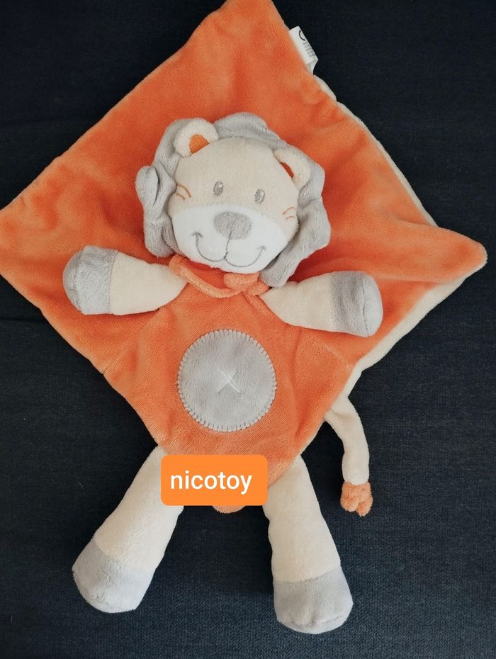 Doudou lion nicotoy