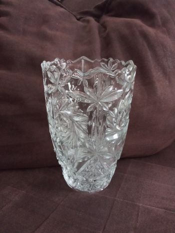Magnifique VASE transparent en verre épais - en parfait état
