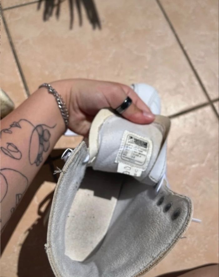 Patin à roulette blanc taille 40 de chez Amazon en bon état - photo numéro 4