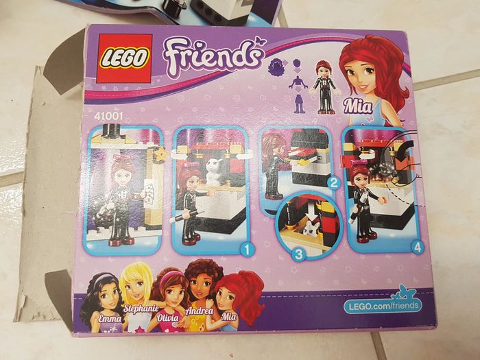 Lego Friends 41001 - Mia et ses tours de Magie - photo numéro 4