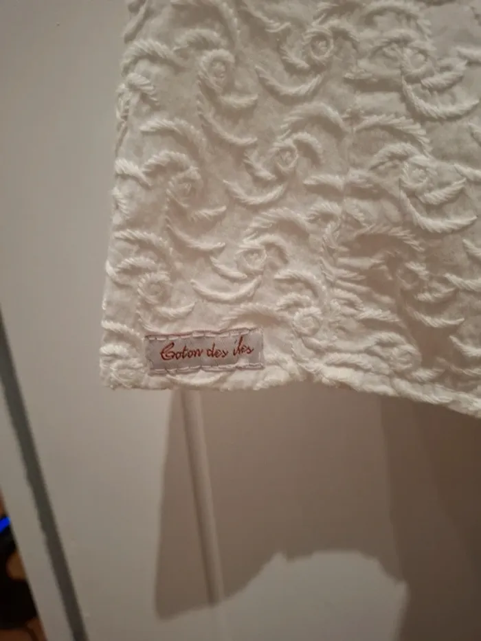 Jolie robe blanche brodée 36 Très bon état - photo numéro 10