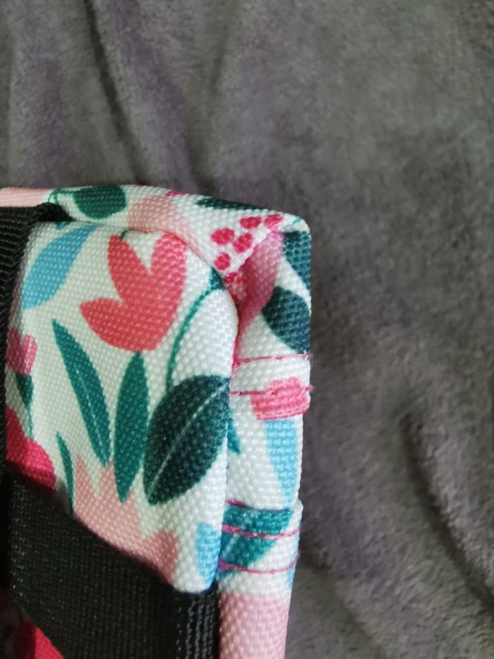 Pochette édition limitée Cabaia Émilie de Castro - photo numéro 9