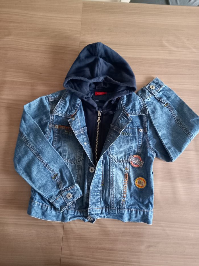 Lot de vêtements 6 ans - photo numéro 2