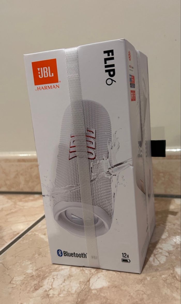 Enceinte Bluetooth JBL Flip 6 blanche – Neuve scellée – Garantie 2 ans - photo numéro 3
