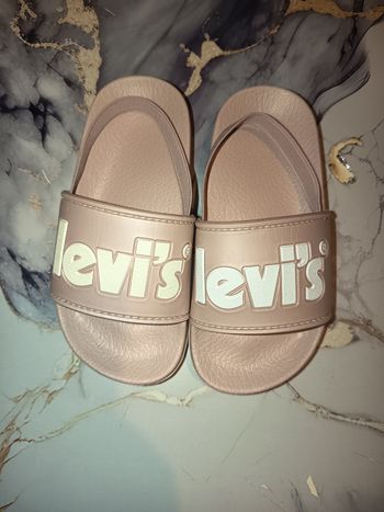 Claquettes "Levi's"