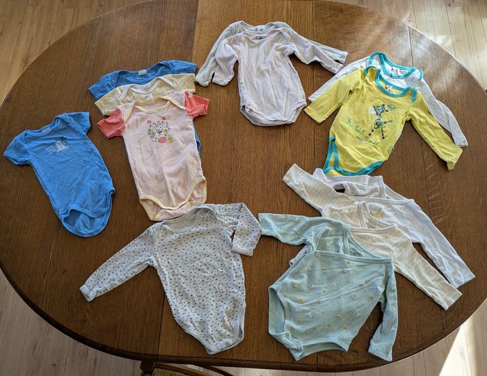 Lot vêtements fille 12mois