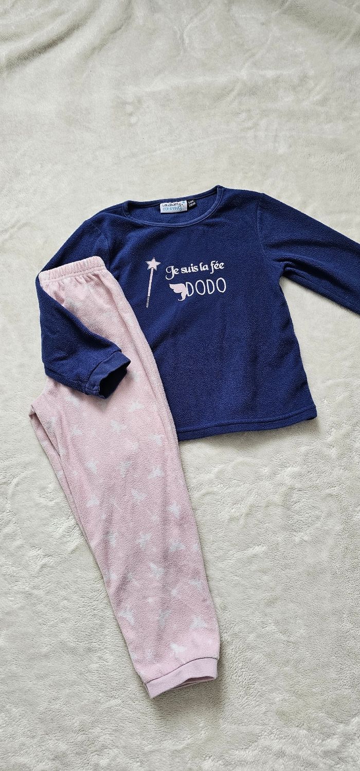 Pyjama deux pièces enfant de la marque la twisty company 5 ans