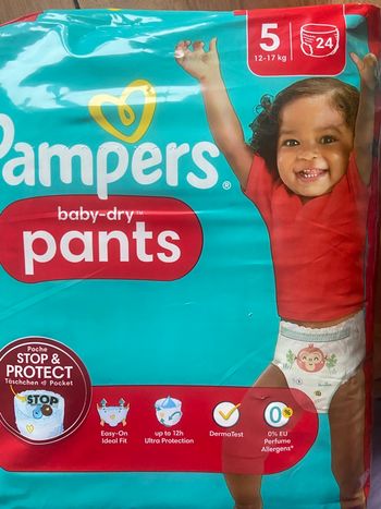 Couches Pampers pants