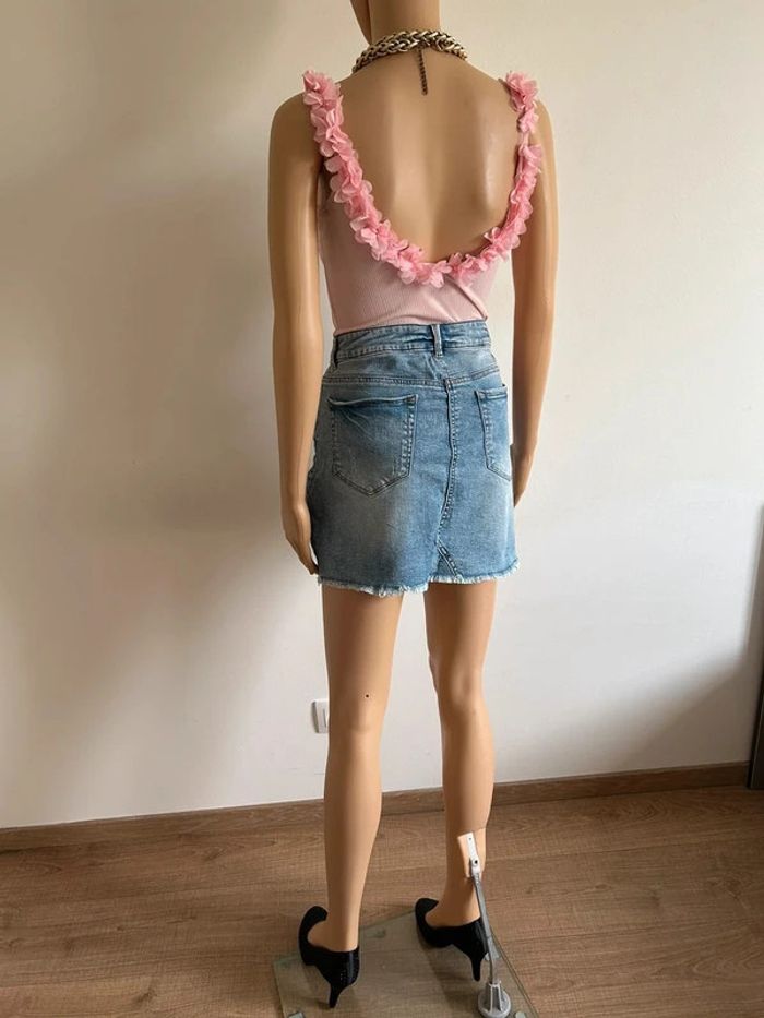 Jupe en jean bleu avec strass et perles Morgan taille 38 TBE - photo numéro 10