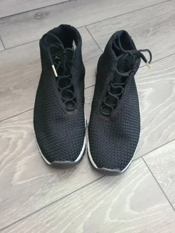 Baskets Jordan noires tissu 42.5