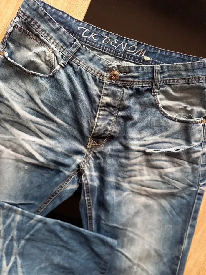 Jean's homme T46 - photo numéro 3