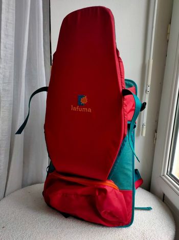 Porte bébé de randonnée Lafuma 