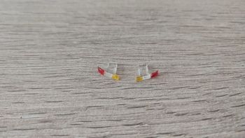 Lot x2 phares arrière pièce détachée miniature Mercedes Benz 300S 1955 Maisto 1/18 1/18ème #B66