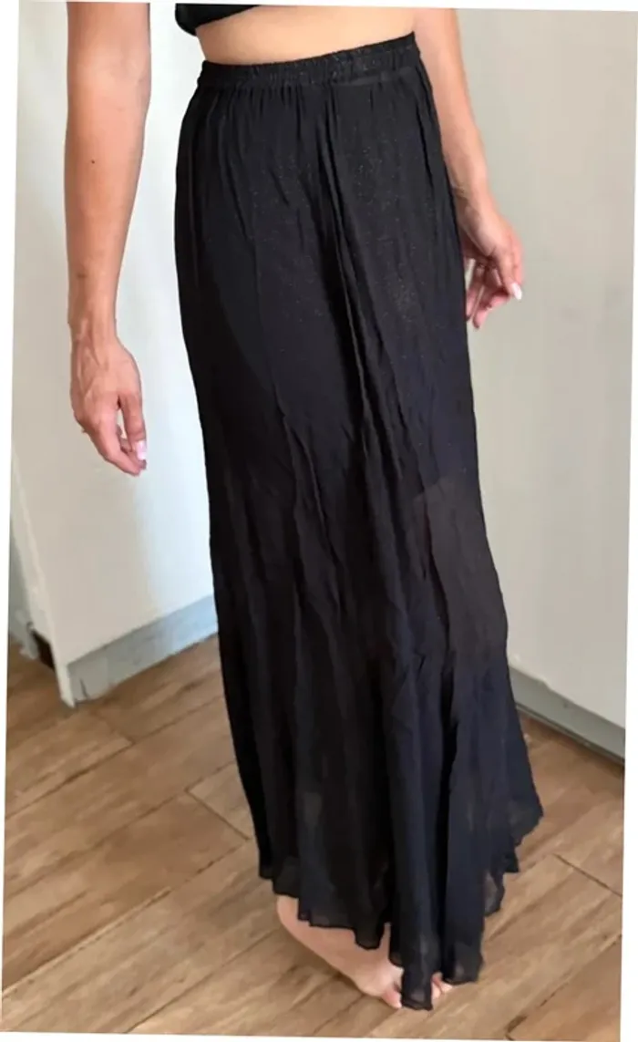 Jupe longue noire transparente à paillettes dorées – Jeanne Vouland – Taille 36 - photo numéro 2