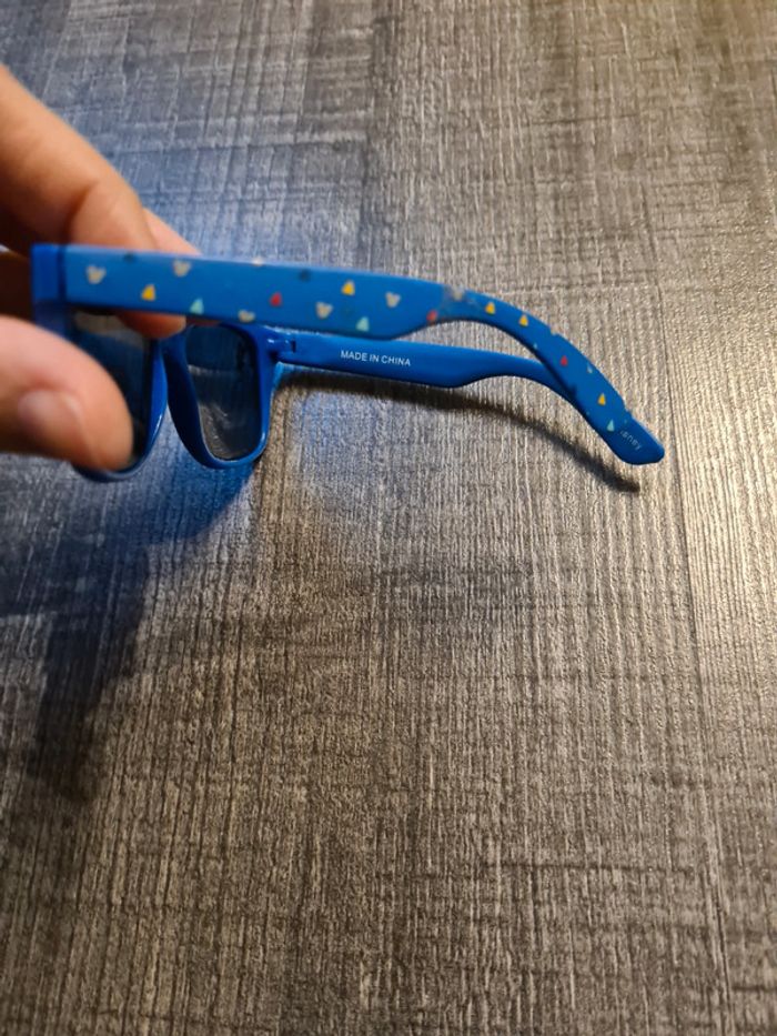 Lunette de soleil bébé - photo numéro 3