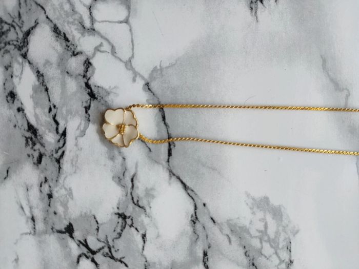 Collier fleur doré - photo numéro 12