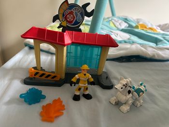 Caserne de pompier playskool transformers rescue