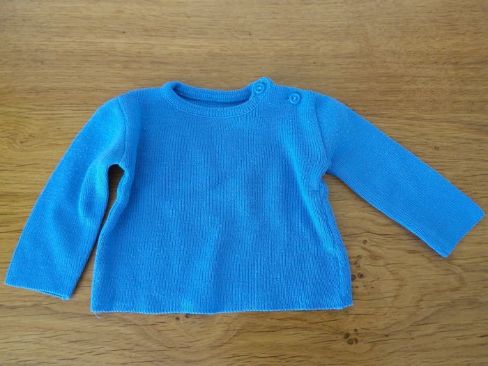 Pull léger bleu clair