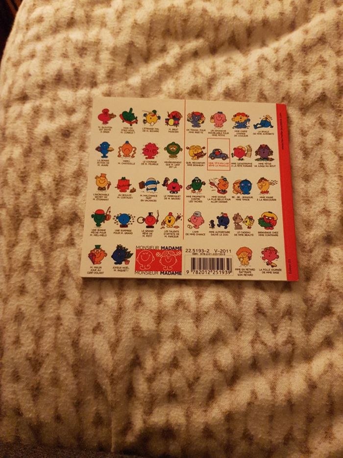 Madame tête en l'air seme la pagaille - photo numéro 2