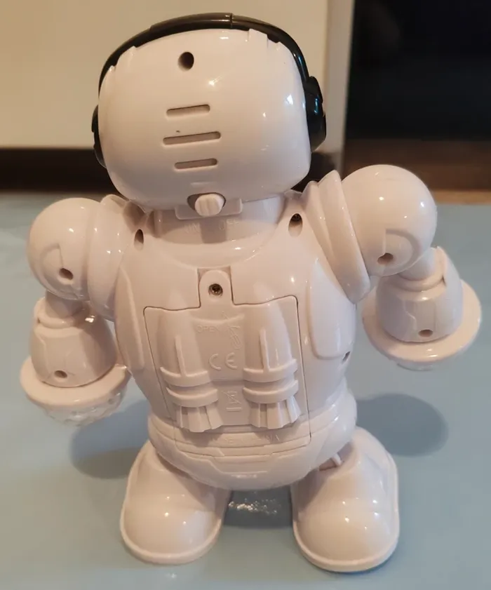 Robot dancing - photo numéro 3