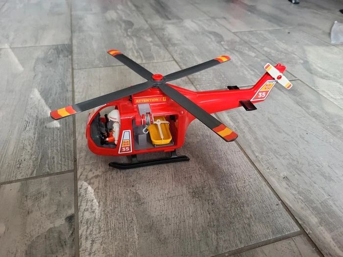 Playmobil hélicoptère