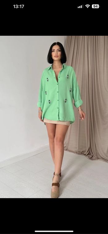 Chemise vert pomme  à strass