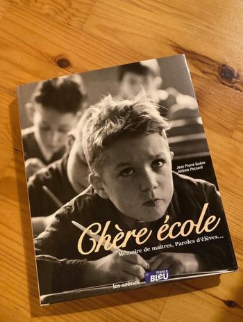 Livre « Chère école »