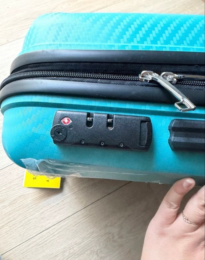 Valise Delsey bleu neuf 55 cm - photo numéro 10