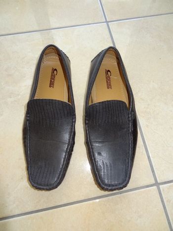mocassins neufs gris noir confort T45
