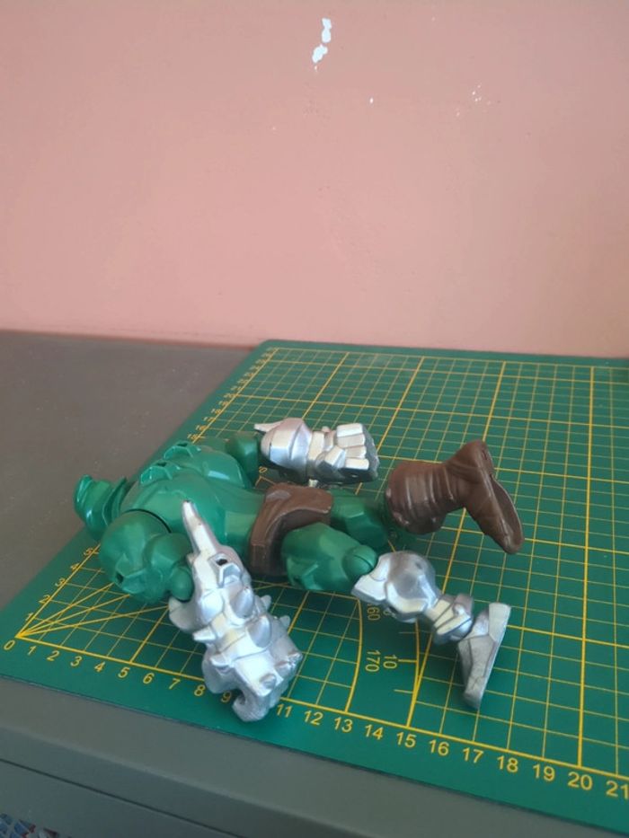 Avengers Docteur Doom Figurine - photo numéro 4