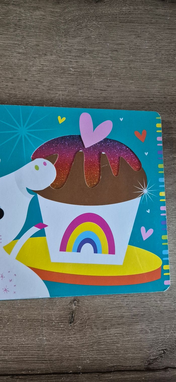 Livre à toucher : Petite licorne 🦄 - photo numéro 3