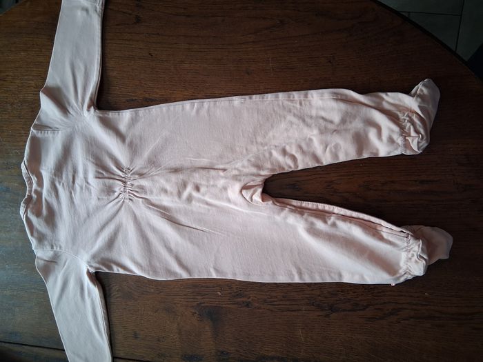 Pyjama tout doux en coton rose orange et motif lapin avec ouverture par devant de marque Noukie’s - photo numéro 2