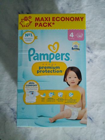 Couche Pampers premium protection taille 4