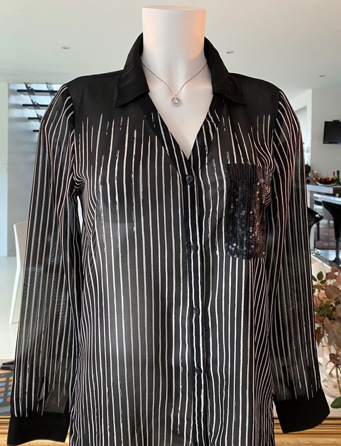 Chemise noire rayé blanche Charlott’