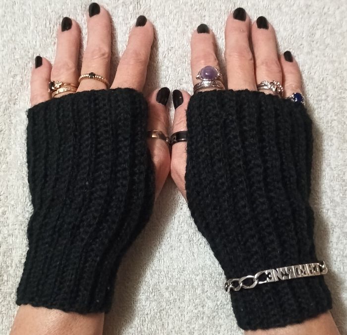 Mitaines fait main au crochet - photo numéro 8