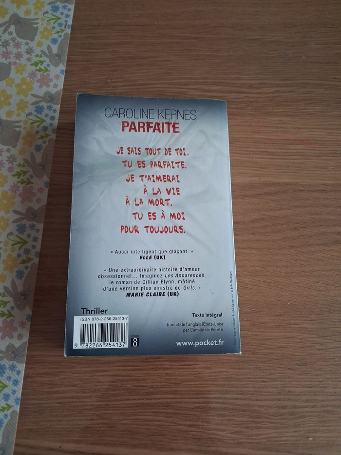 Livre Parfaite - photo numéro 2