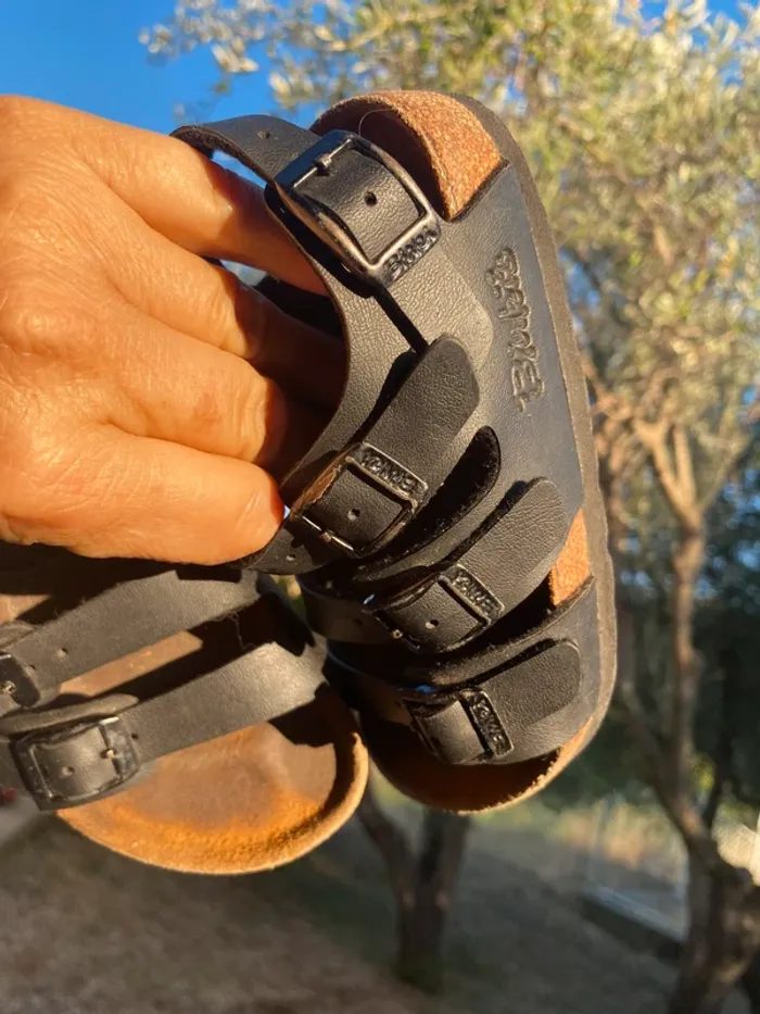 Sandales birkenstock garçon noir 27 - photo numéro 4