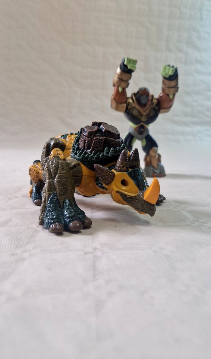 Lot de 2 grandes figurine gormiti  , Lord Nick et lord nature - photo numéro 5