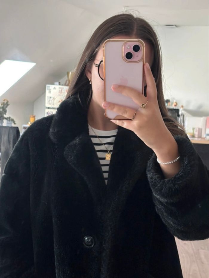 Manteau fausse fourrure - photo numéro 3