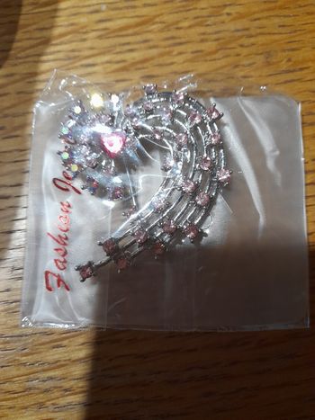 Broche