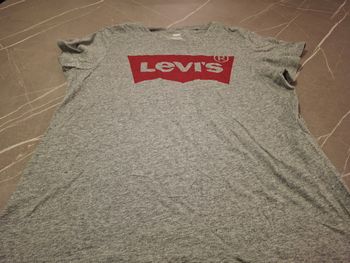 t-shirt levi's gris